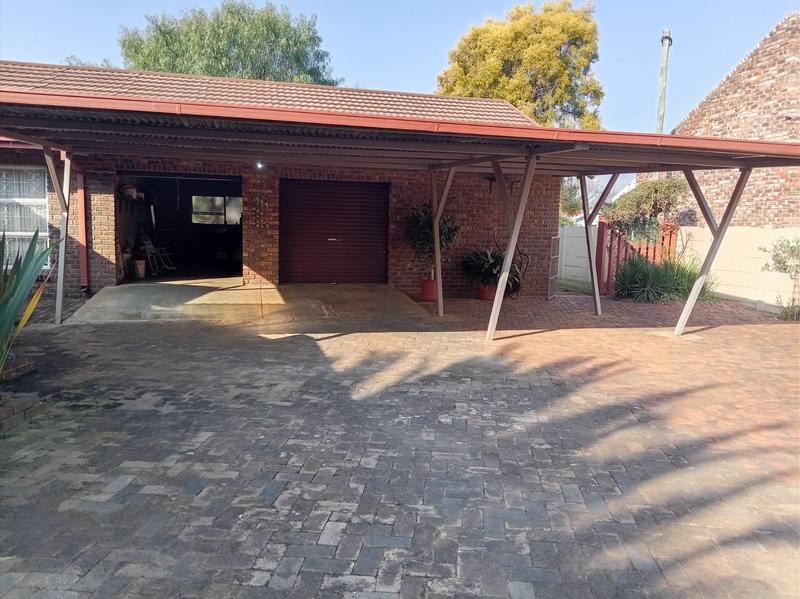 4 Bedroom Property for Sale in Stilfontein North West
